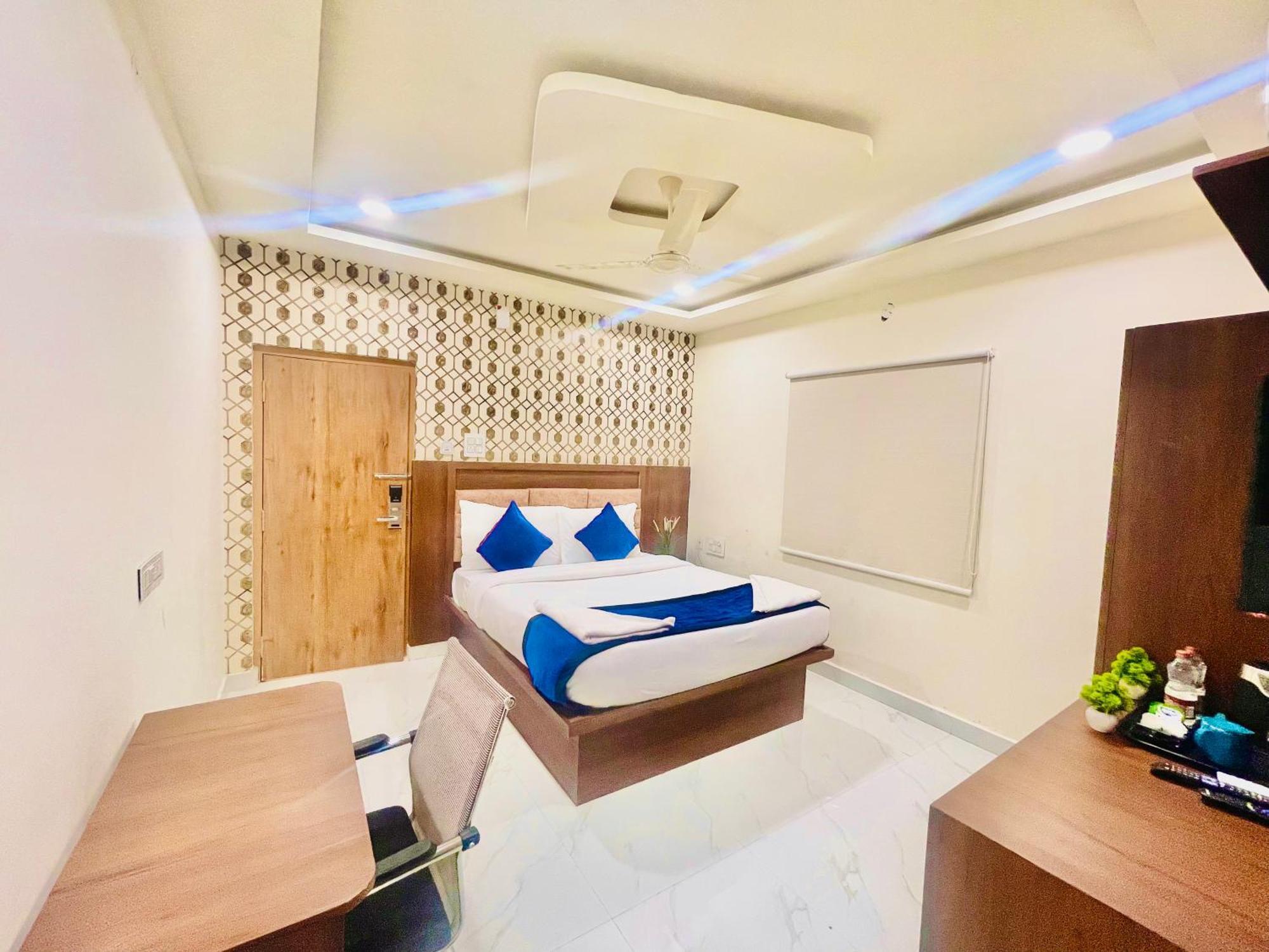 Hotel Eagle Grand Hyderabad Airport Zone Shamshabad Esterno foto