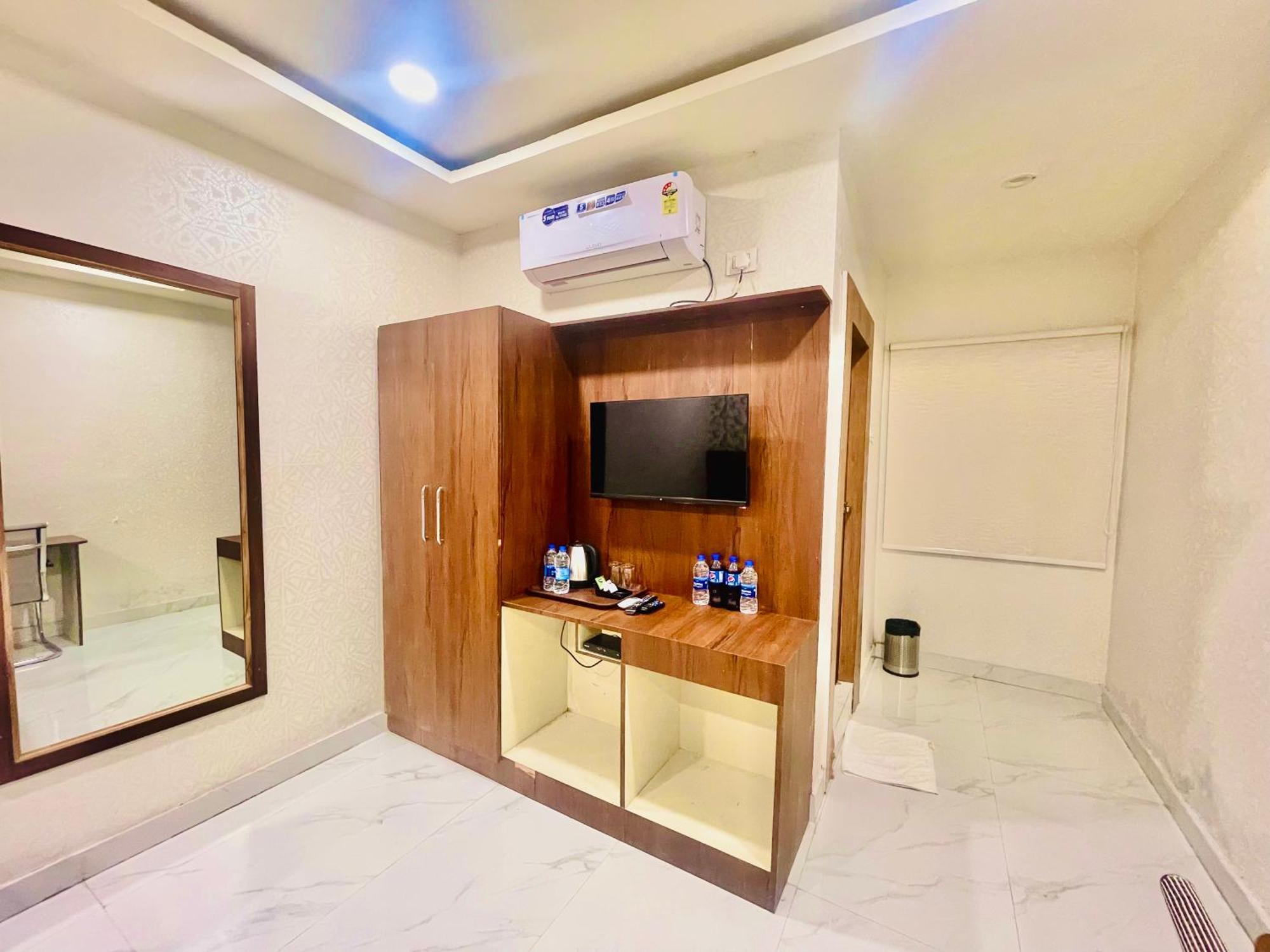Hotel Eagle Grand Hyderabad Airport Zone Shamshabad Esterno foto