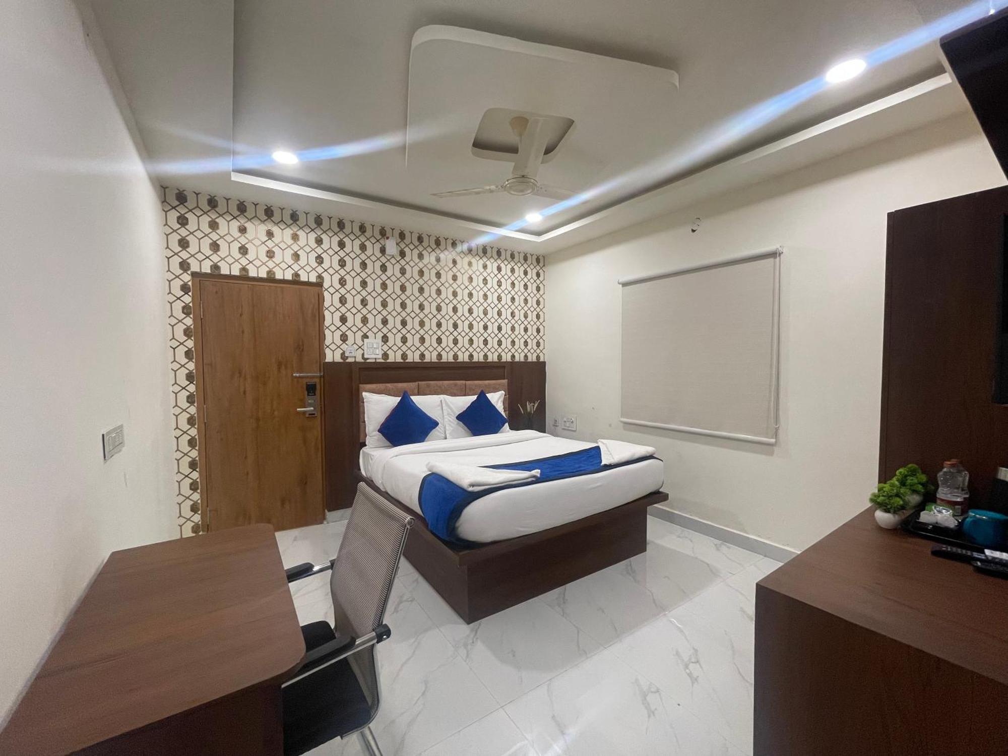 Hotel Eagle Grand Hyderabad Airport Zone Shamshabad Esterno foto