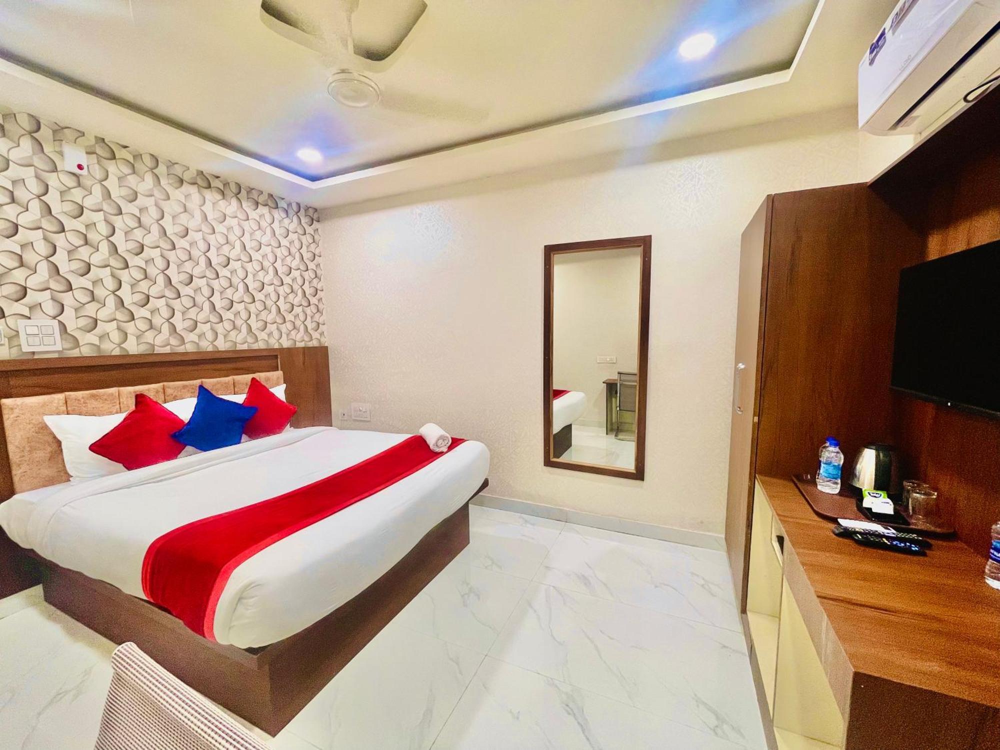 Hotel Eagle Grand Hyderabad Airport Zone Shamshabad Esterno foto