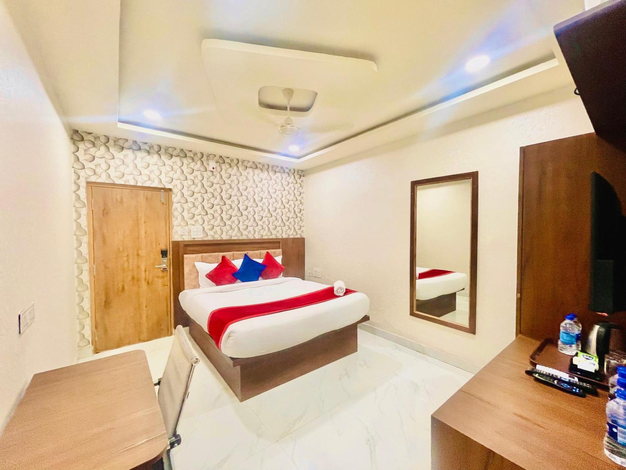 Hotel Eagle Grand Hyderabad Airport Zone Shamshabad Esterno foto