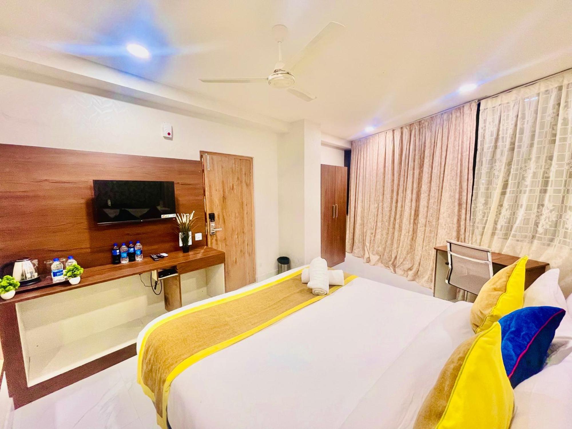 Hotel Eagle Grand Hyderabad Airport Zone Shamshabad Esterno foto