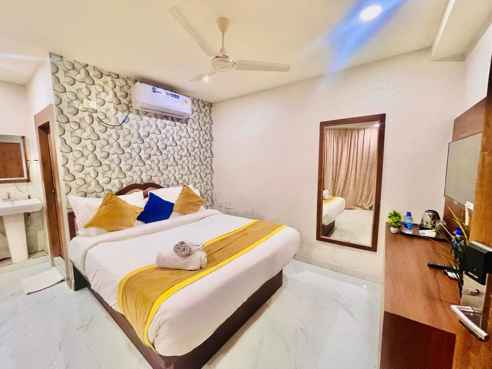 Hotel Eagle Grand Hyderabad Airport Zone Shamshabad Esterno foto