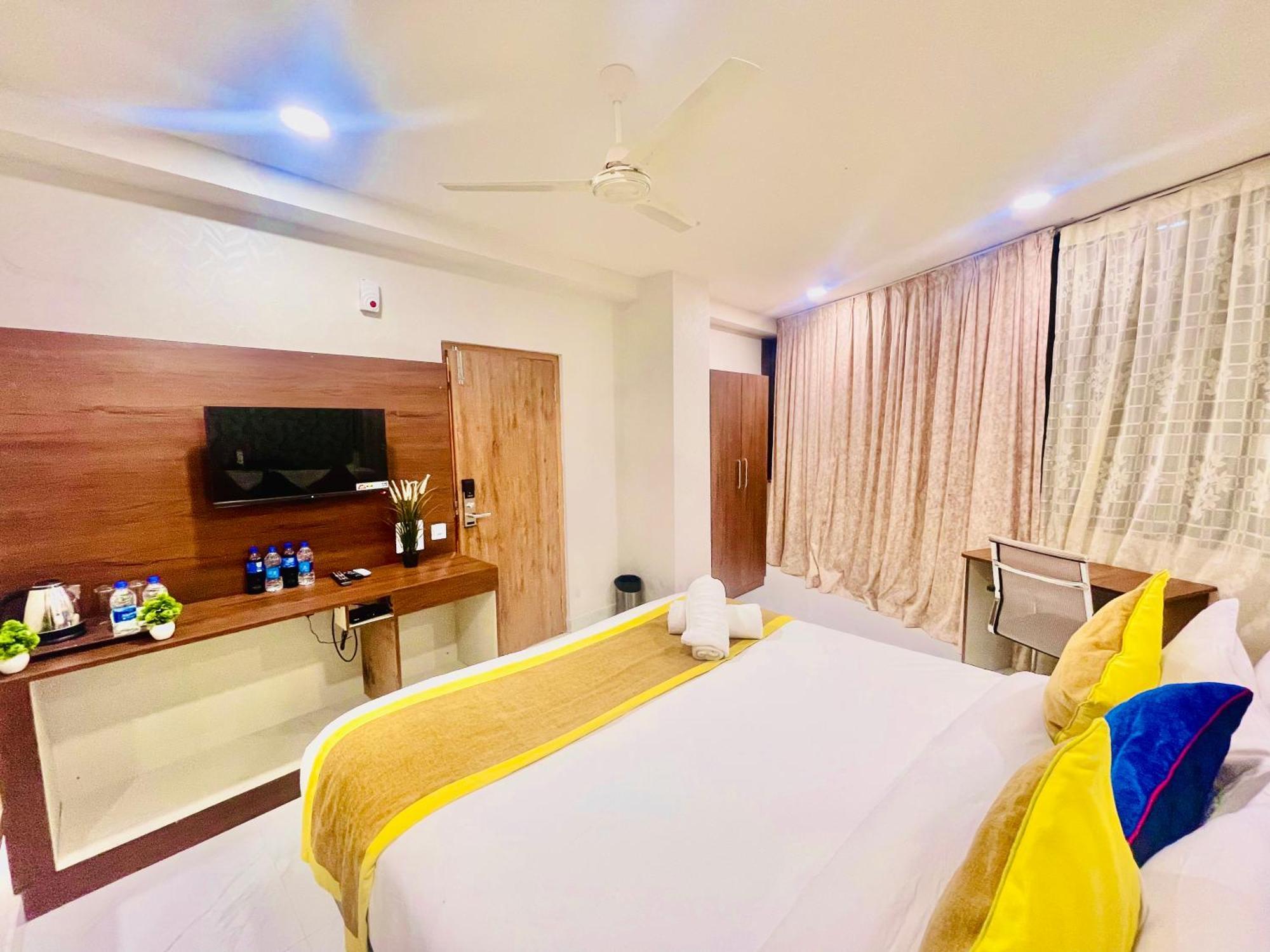 Hotel Eagle Grand Hyderabad Airport Zone Shamshabad Esterno foto