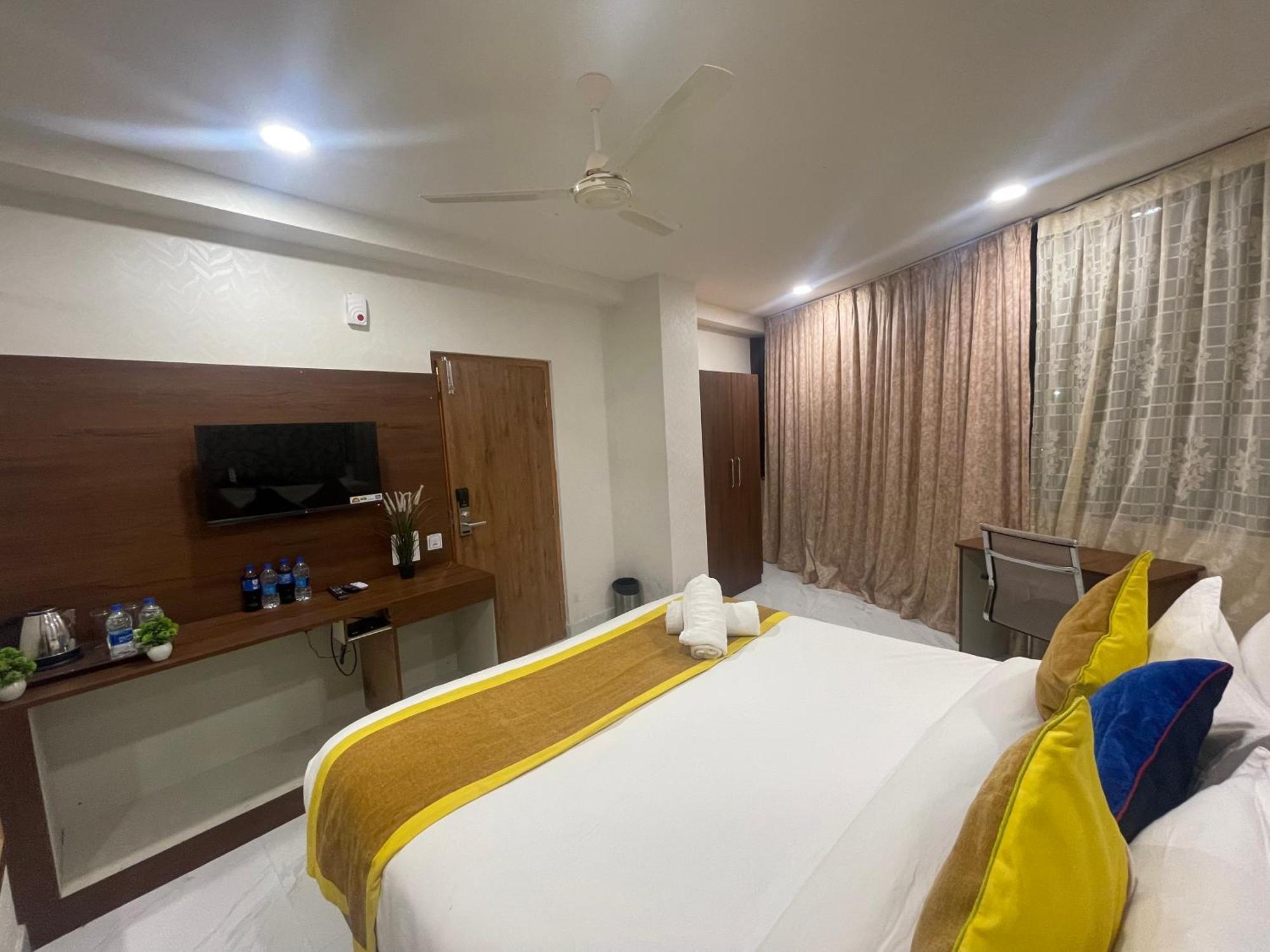 Hotel Eagle Grand Hyderabad Airport Zone Shamshabad Esterno foto
