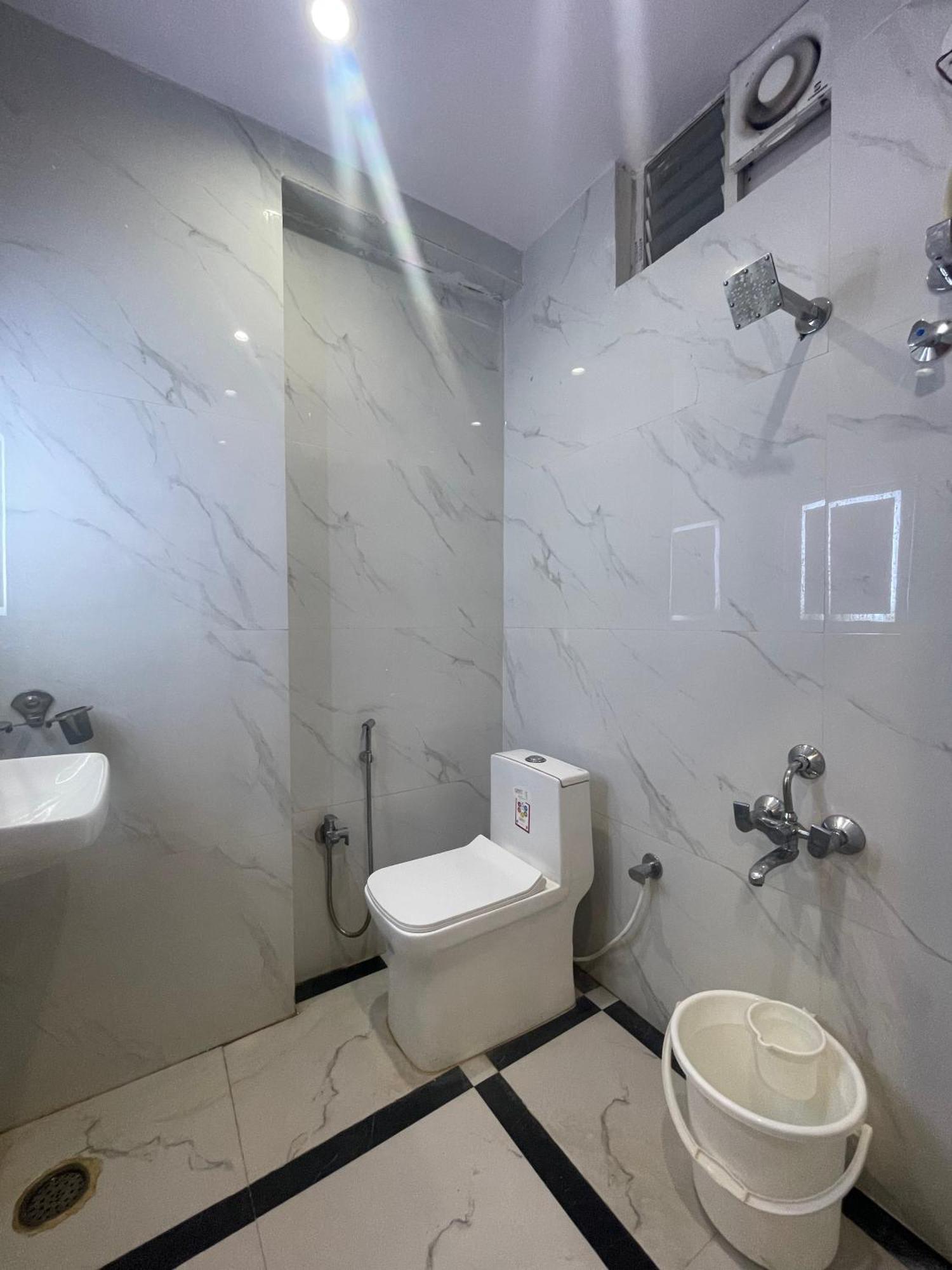 Hotel Eagle Grand Hyderabad Airport Zone Shamshabad Esterno foto